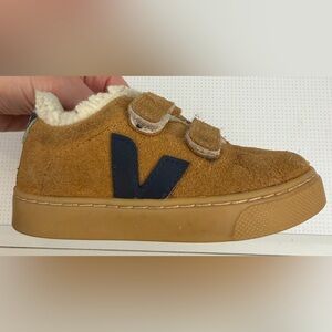 Veja Toddler Tan and Navy Sneakers size US 8